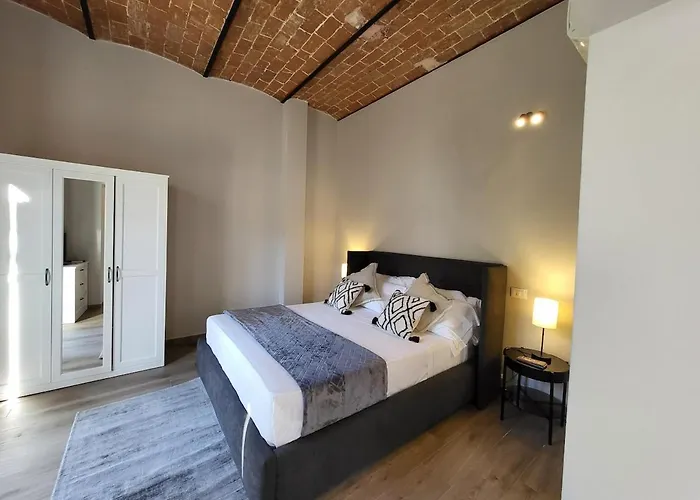Courtyard Jacuzzi And Private Patio * Флоренция