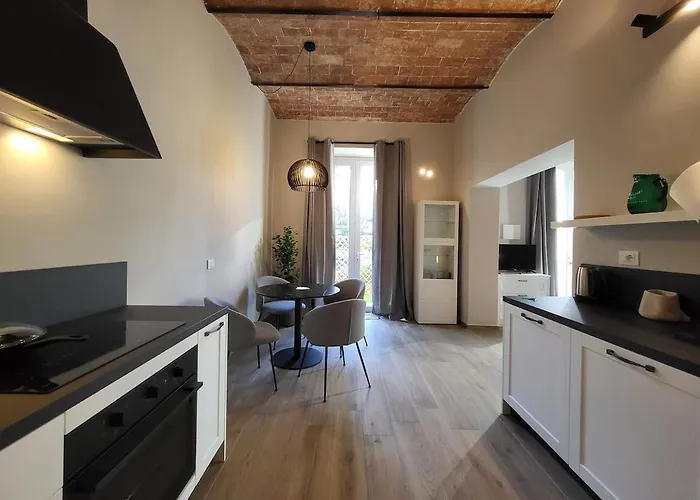 Courtyard Jacuzzi And Private Patio * Флоренция