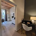 Apartamento Courtyard Jacuzzi And Private Patio