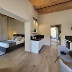 Courtyard Jacuzzi And Private Patio * Florença