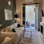 Apartamento Courtyard Jacuzzi And Private Patio Florença